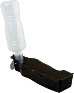 TRIXIE FLES MET WATERBAK KUNSTSTOF ASSORTI 700 ML 6 ST TRIXIE FLES MET WATERBAK KUNSTSTOF ASSORTI 700 ML 6 ST