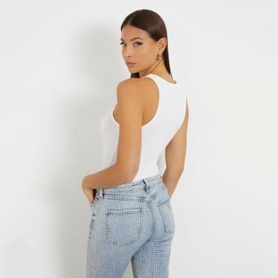 Guess Guendalina Top Dames Wit - Maat L - Kleur: Wit | Soccerfanshop Guess Guendalina Top Dames Wit - Maat L - Kleur: Wit | Soccerfanshop