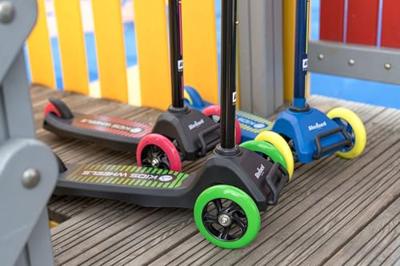 Rebel ZAB0121G - Driewielige kids step Kids Wheels - Vanaf 3 jaar - Zwart/groen - thumbnail
