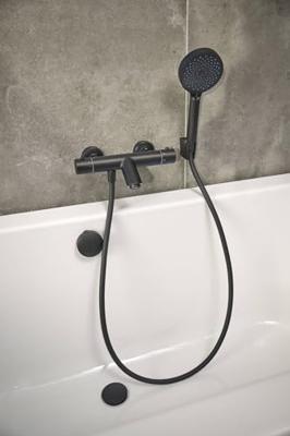 Saqu Dream Badset met 3 straalsoorten Mat zwart Saqu Dream Badset met 3 straalsoorten Mat zwart
