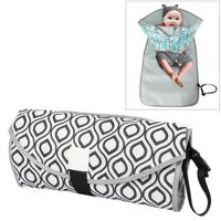 Baby veranderende luier pad Portable opvouwbare waterdichte verpleegkundige pad grootte: One size (zwarte geometrie) - thumbnail