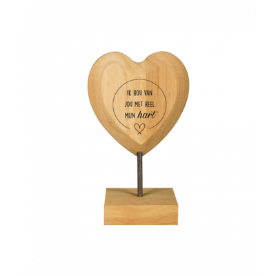 Houten hart op voet ik hou van jou