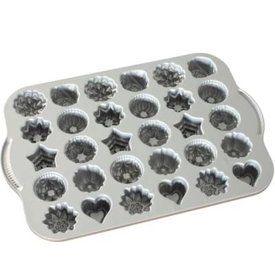Nordic Ware Bakvorm Teacakes & Candies Bundt Koper - 30 stuks - thumbnail