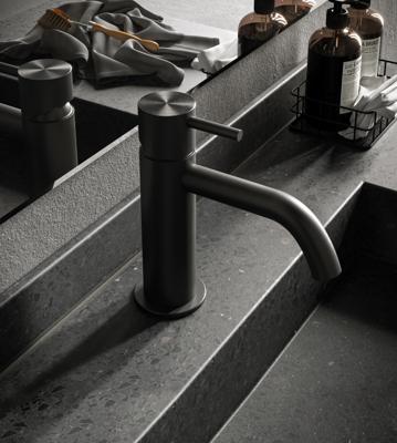 Hotbath Archie Wastafelmengkraan zonder waste BGP Geborsteld Gunmetal PVD AR003BGP