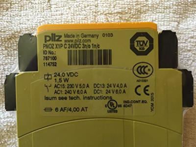 PILZ PNOZ X1P 24VDC 3n/o 1n/c Veiligheidsschakelapparaat Voedingsspanning (num): 24 V/DC 3x NO, 1x NC (b x h x d) 22.5 x 94 x 121 mm 1 stuk(s)