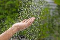 Bestway buitendouche solar flow 8 l zwart - thumbnail