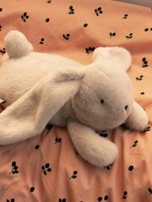 Verzwaarde konijn Paulin LIEWOOD ecru