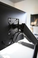 SAVIO UM-01 Bureaubeugel voor monitor 17" - 32", 2 - 9 kg, met gasveer - thumbnail