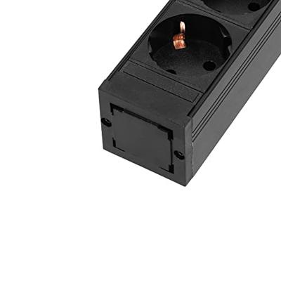 Adam Hall 87471 19 inch 8-weg stroomverdeler