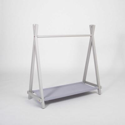 Kinderkledingrek met opbergruimte