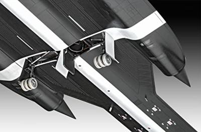 Revell 1/48 Lockheed SR-71 A Blackbird Revell 1/48 Lockheed SR-71 A Blackbird