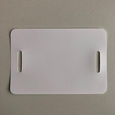 PVC labels 80x118 mm wit 2 band-sleuven