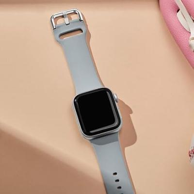 Soft siliconen bandje met gespsluiting - Grijs - Geschikt voor Apple Watch 44mm / 45mm / 46mm / 49mm