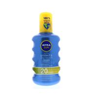 Nivea Nivea Sun Protect & Dry Touch Spray Spf20 (200ml) - thumbnail
