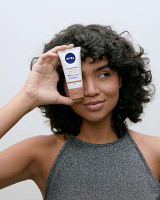 Nivea Essentials BB Cream Medium SPF 15 Dagcrème
