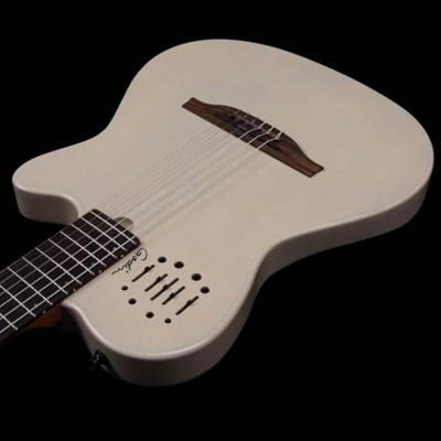 Godin Multiac Mundial Ozark Cream elektrisch-akoestische klassieke gitaar met gigbag