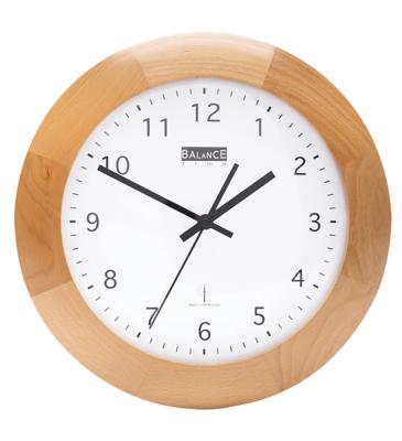 Balance Houten Zendergestuurde Wandklok 32cm Analoog Bruin/wit Balance Houten Zendergestuurde Wandklok 32cm Analoog Bruin/wit