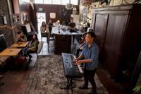 Roland E-X50 keyboard - thumbnail