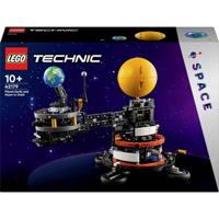 LEGO TECHNIC 42179 Planeet Aarde en Maan in een baan - thumbnail
