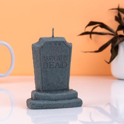 Basically Dead grafsteen verjaardagskaars