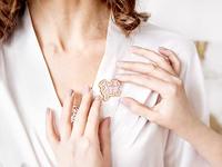 Broche Bride&apos;s Babes - thumbnail