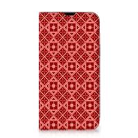 iPhone 13 | Hoesje met Magneet | Batik Rood - thumbnail