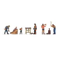 NOCH 0015616 H0 Brandhout maken figuren Geverfd, Staand - thumbnail