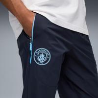 PUMA Manchester City Pumatech Trainingsbroek Woven 2025-2026 Donkerblauw Lichtblauw - thumbnail