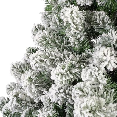 Kunstkerstboom Imperial pine snowy h240 cm dia 133 cm groen/wit Everlands - Everlands Kunstkerstboom Imperial pine snowy h240 cm dia 133 cm groen/wit Everlands - Everlands