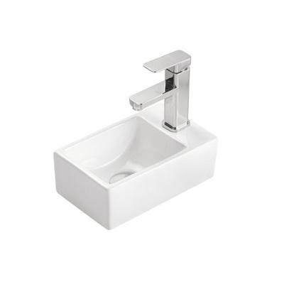 Fontein BWS Wanda 30,5x19x10,5 cm Keramiek Hoogglans Wit (kraangat rechts) Fontein BWS Wanda 30,5x19x10,5 cm Keramiek Hoogglans Wit (kraangat rechts)