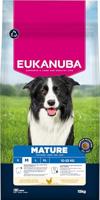 Eukanuba Hondenvoer Droog met verse kip voor middelgrote rassen, premium droogvoer voor wat oudere honden, 15 kg - thumbnail