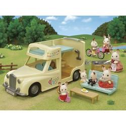 SYLVANISCHE FAMILIES 5454 De kampeerauto SYLVANISCHE FAMILIES 5454 De kampeerauto