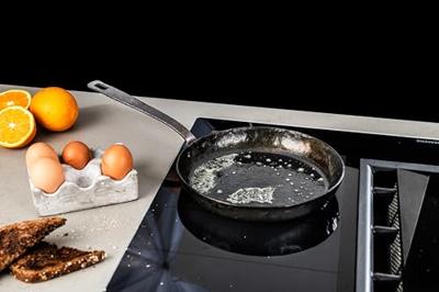 Forged Koekenpan Carbonstaal - Geschikt voor BBQ - ø 24 cm