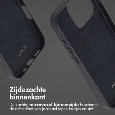 Accezz MagSafe Leather Backcover voor iPhone 16 Pro Telefoonhoesje Zwart