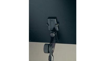 Konig & Meyer 11832 nikkelen muziekstandaard, zwart houten blad