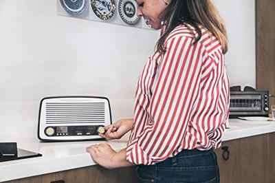 Lenco SR-02GY - Radio met wekkerfunctie - Retro look