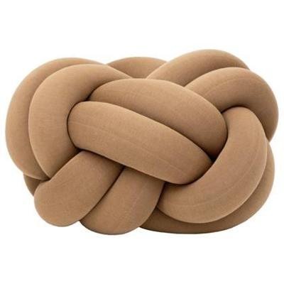 Design House Stockholm Knot kussen 60x60 Camel Design House Stockholm Knot kussen 60x60 Camel
