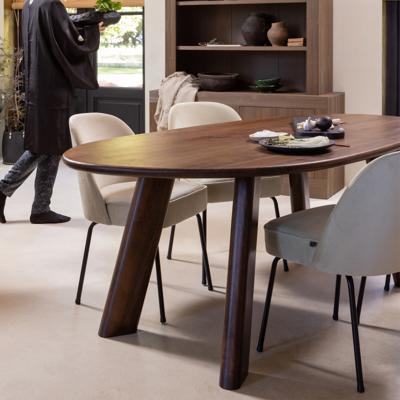 WOOOD Organische Eettafel 'Roundly' Mangohout, 160 x 110cm, kleur Walnoot WOOOD Organische Eettafel 'Roundly' Mangohout, 160 x 110cm, kleur Walnoot