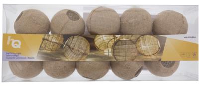 Handgemaakt LED lichtsnoer met balvormige lampen op batterijen Handgemaakt LED lichtsnoer met balvormige lampen op batterijen