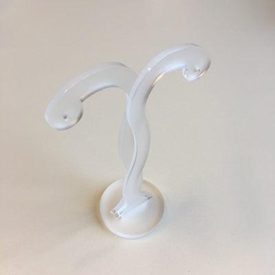 Oorbellenstandaardje frost gedraaid