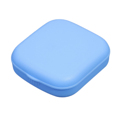 Lenzendoosje - pincet - zuignapje - spiegel - vloeistof - blauw