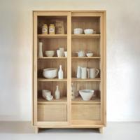 Ethnicraft Vitrinekast 'Wave' Geolied Eikenhout, 183 x 110cm - thumbnail