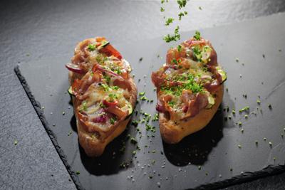 AEG KMK861000M Elektrische oven 43 l Zwart, Roestvrijstaal