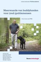 Meerwaarde van buddyhonden voor (oud-)politiemensen - A.S. Smit, C.L. Roelofs, N.W.A. Rombouts, N. Slagmolen, W. Schreurs, M. Jongsma - ebook - thumbnail