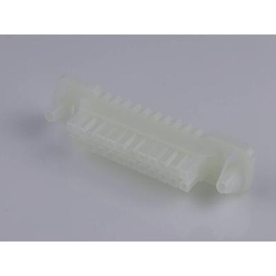 Molex 15060240 Female header, inbouw (standaard) Totaal aantal polen: 24 Rastermaat: 4.20 mm Inhoud: 1 stuk(s) Bulk