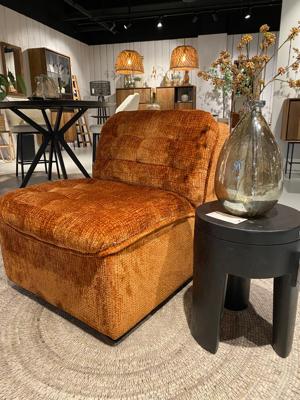 MUST Living Fauteuil 'Liberty' Grof Velvet, kleur Cinnamon