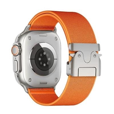 By Qubix - Nylon bandje met Parachute sluiting - Oranje - Compatible met Apple Watch 38mm / 40mm / 41mm / 42mm - Compatible Apple watch bandjes
