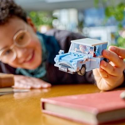LEGO Harry Potter 76424 De vliegende Ford Anglia, speelgoed voor kinderen, bouwbare auto - thumbnail