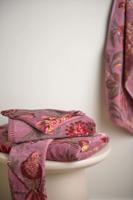 Pip Studio Pip Studio Secret Garden Handdoek Mauve 55x100 cm - thumbnail
