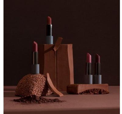 MÁDARA Velvet Wear Matte Cream Lipstick 33 Magma 3.8g